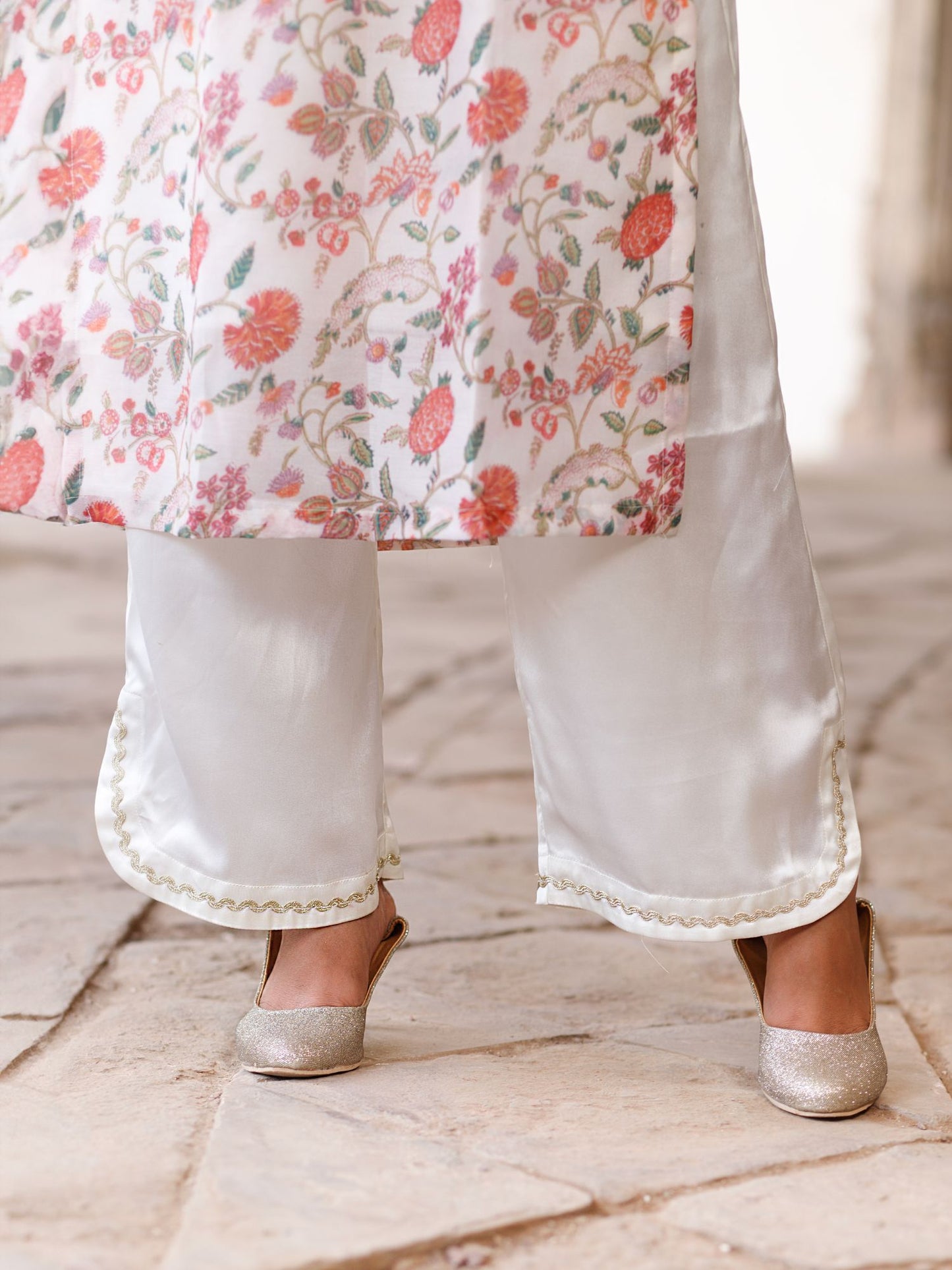 Chintz Floral Embellished Kurta Set