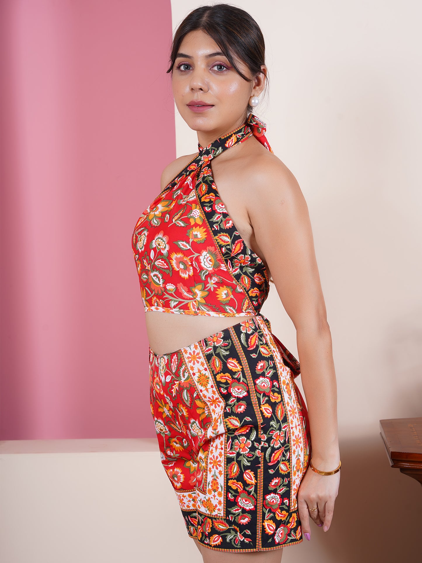 Floral placement Printed Shorts Set