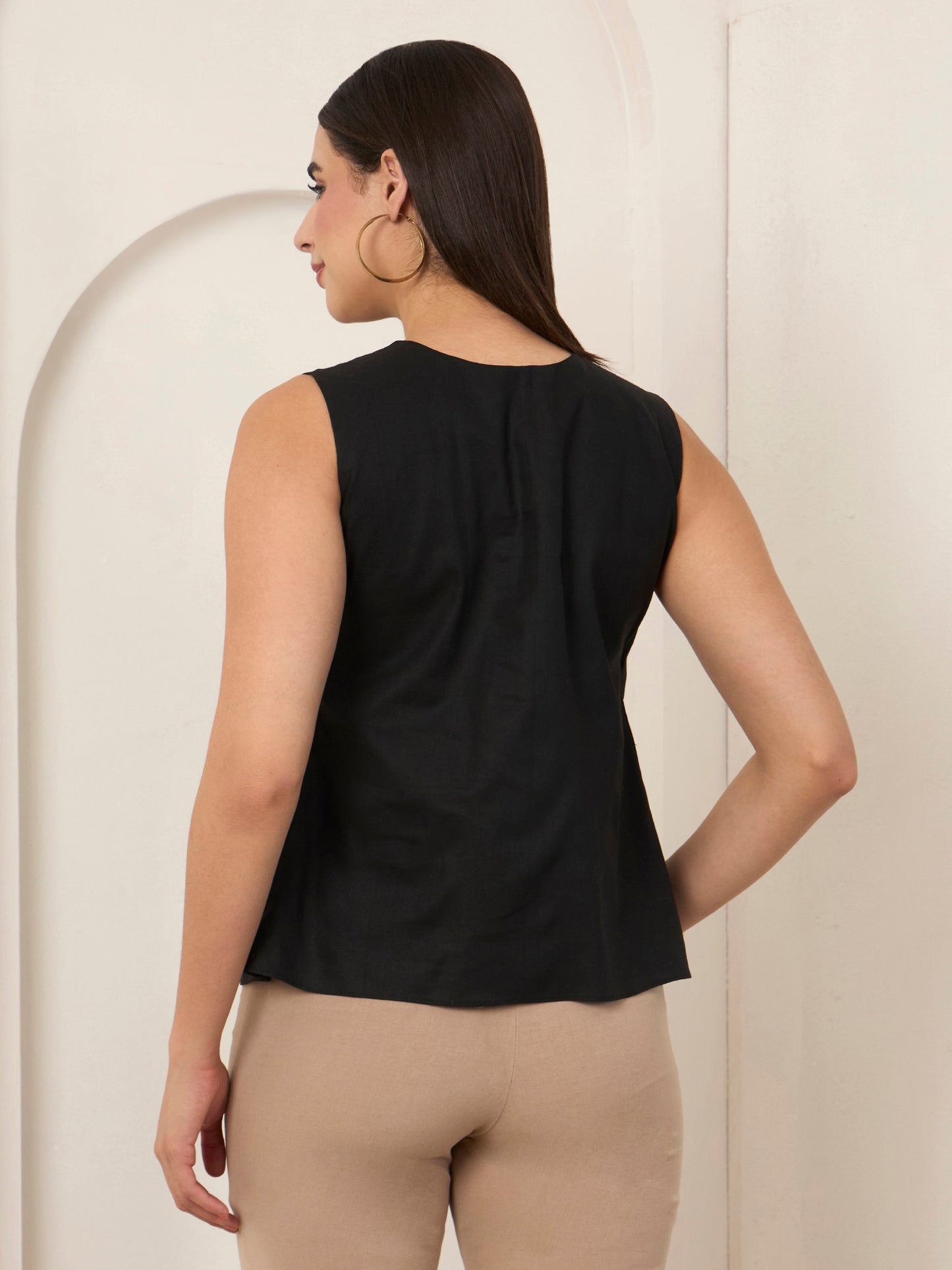 Black Poplin Pin Tuck Detailed Top